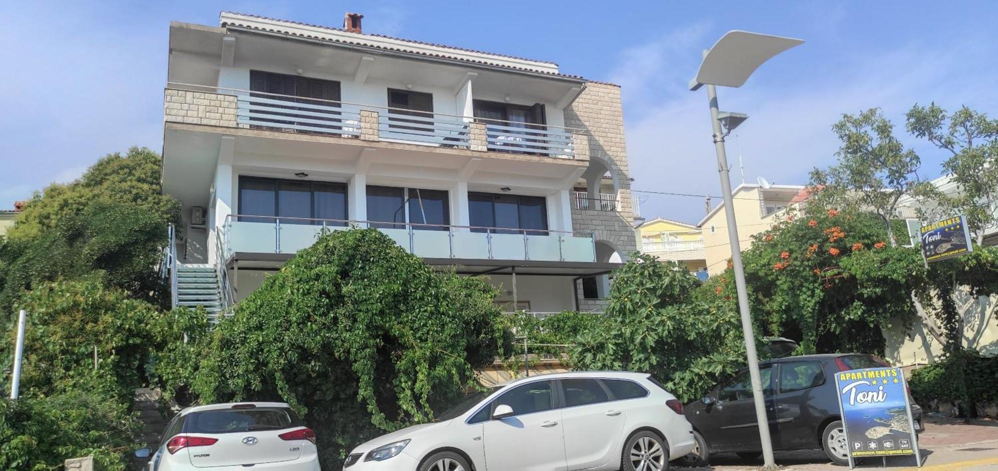 Apartments Toni Примоштен Экстерьер фото