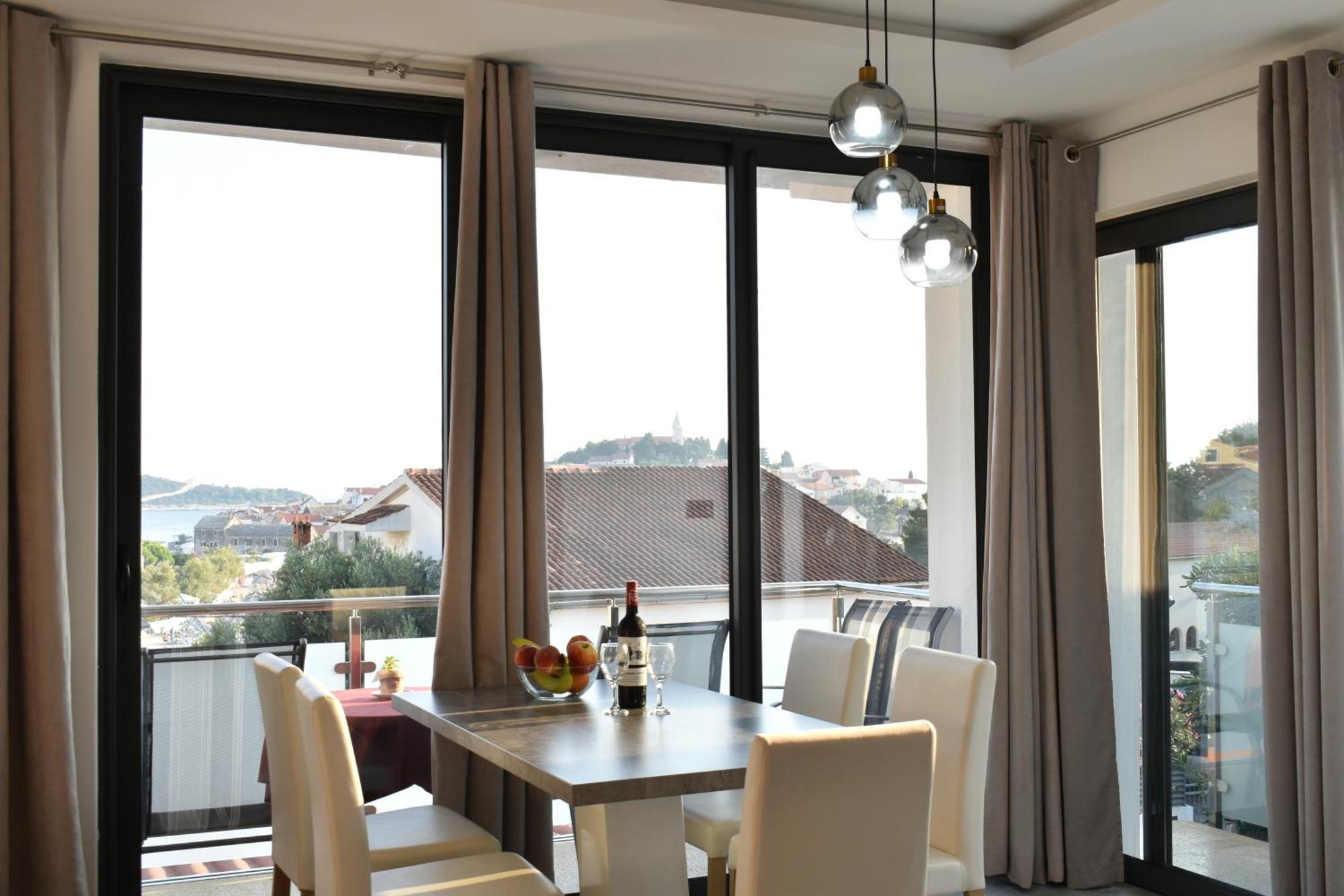 Apartments Toni Примоштен Экстерьер фото
